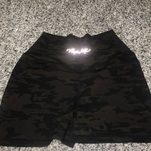 Alphalete Surface Power Shorts